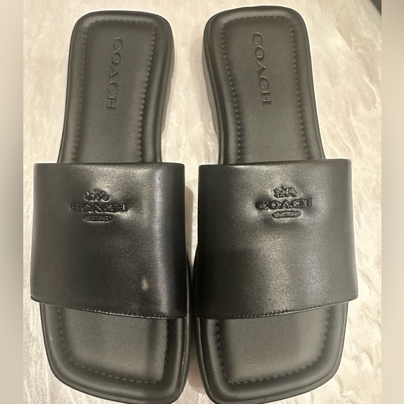 Coach Fiona Leather Sandals Black Size 8.5B- New - Picture 1 of 7
